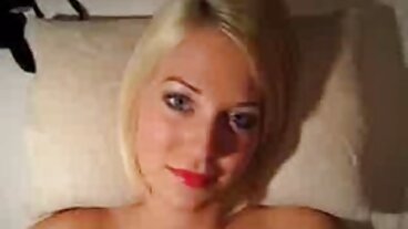 Ταινία On The Sofa με τη σέξι Alexia πορνο ματακιασ Anders από το Throated