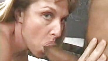 Handjob δράση με την υπέροχη Athena Rayne από το Reality πορνο γιαγιαδεσ Junkies